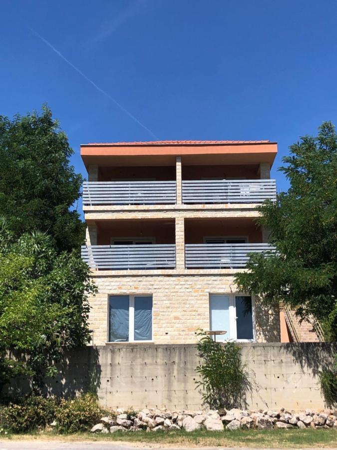 Apartments Chilla *** لوبار المظهر الخارجي الصورة